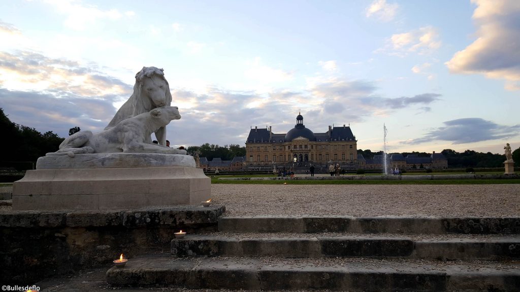vaux-le-vicomte-chateau-jardin-sculpture